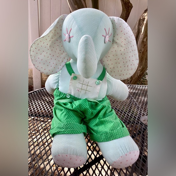 Cottagecore Folkart Gramma Stitched Elephant-Rosebud eyes/ears w/ Overalls flaws - Picture 1 of 15